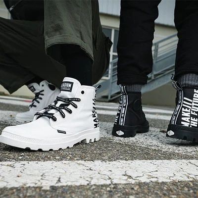 Palladium với dòng giày Pampa Hi futire màu đen và trắng cùng dòng chữ Make The Future