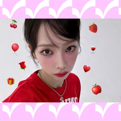 nữ thần tượng Karina trang điểm Strawberry Girl