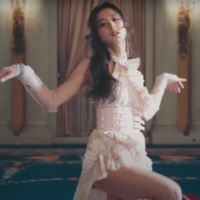 outfit mv flower