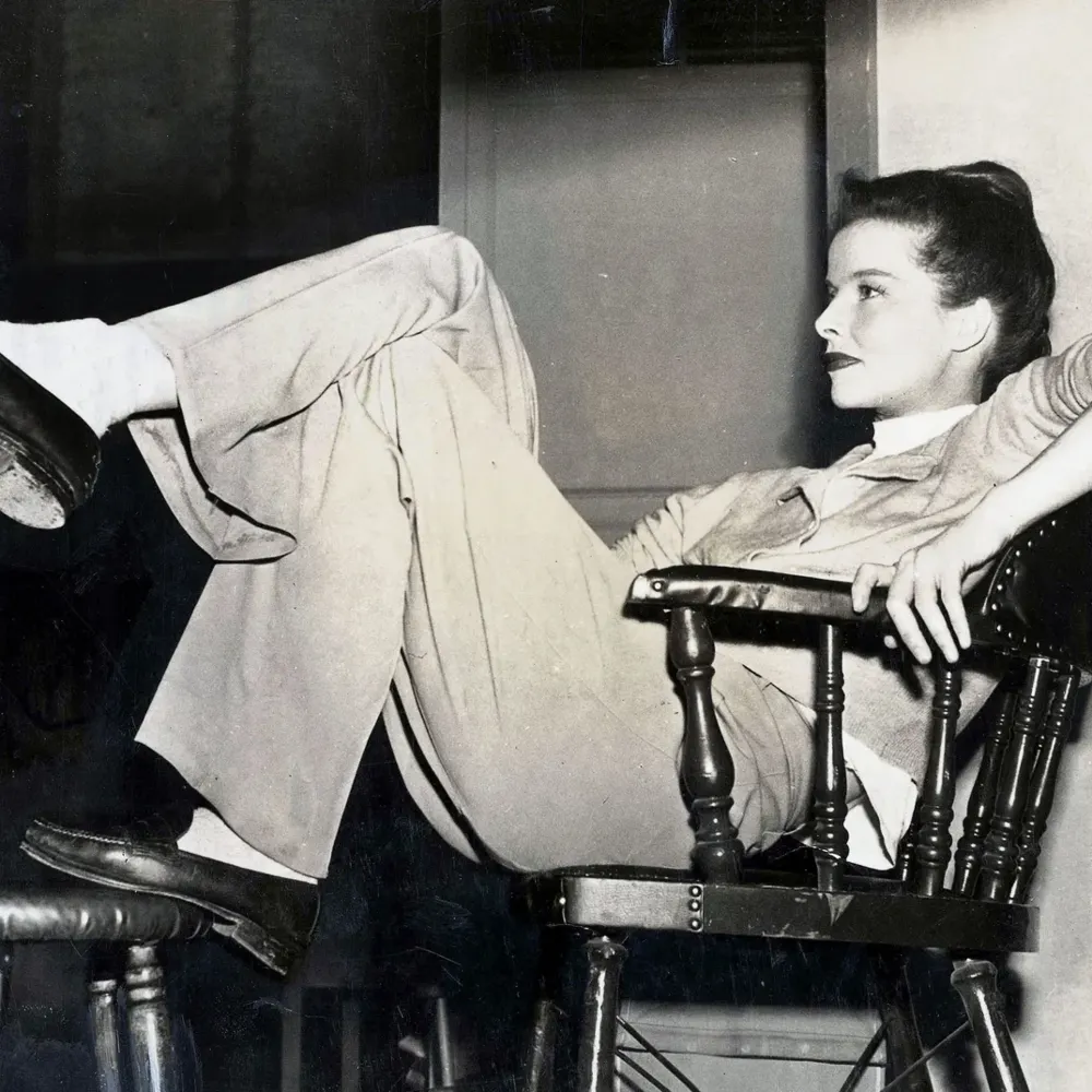 áo vest lụa Katharine Hepburn