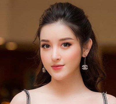 Công thức trẻ trung, rạng ngời tự tin từ Á hậu Huyền My và hàng chục sao Việt