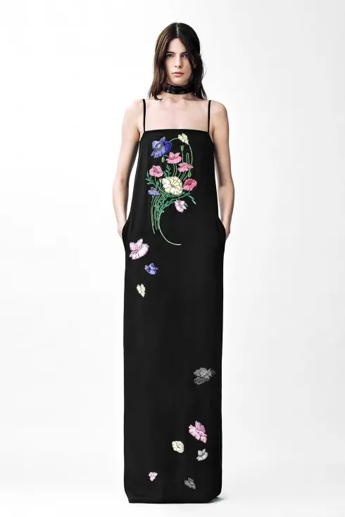 Xu hướng thời trang đầm tiệc đen Christopher Kane