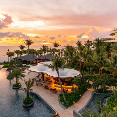 InterContinental Phu Quoc Long Beach Resort đạt cú đúp ba giải thưởng danh giá tại World Travel Award 2018
