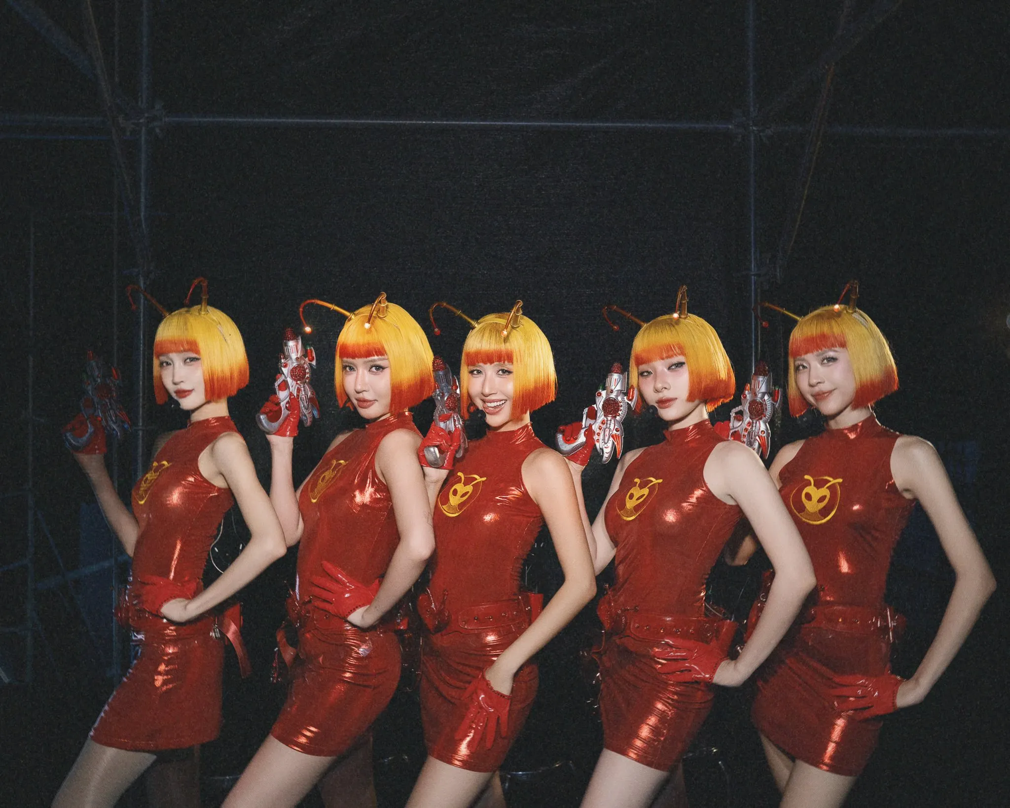 concept thời trang cách yêu đúng điệu concert  "Em Xinh Say Hi"
