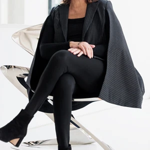 Zaha Hadid – Nữ hoàng của những đường cong kiến trúc