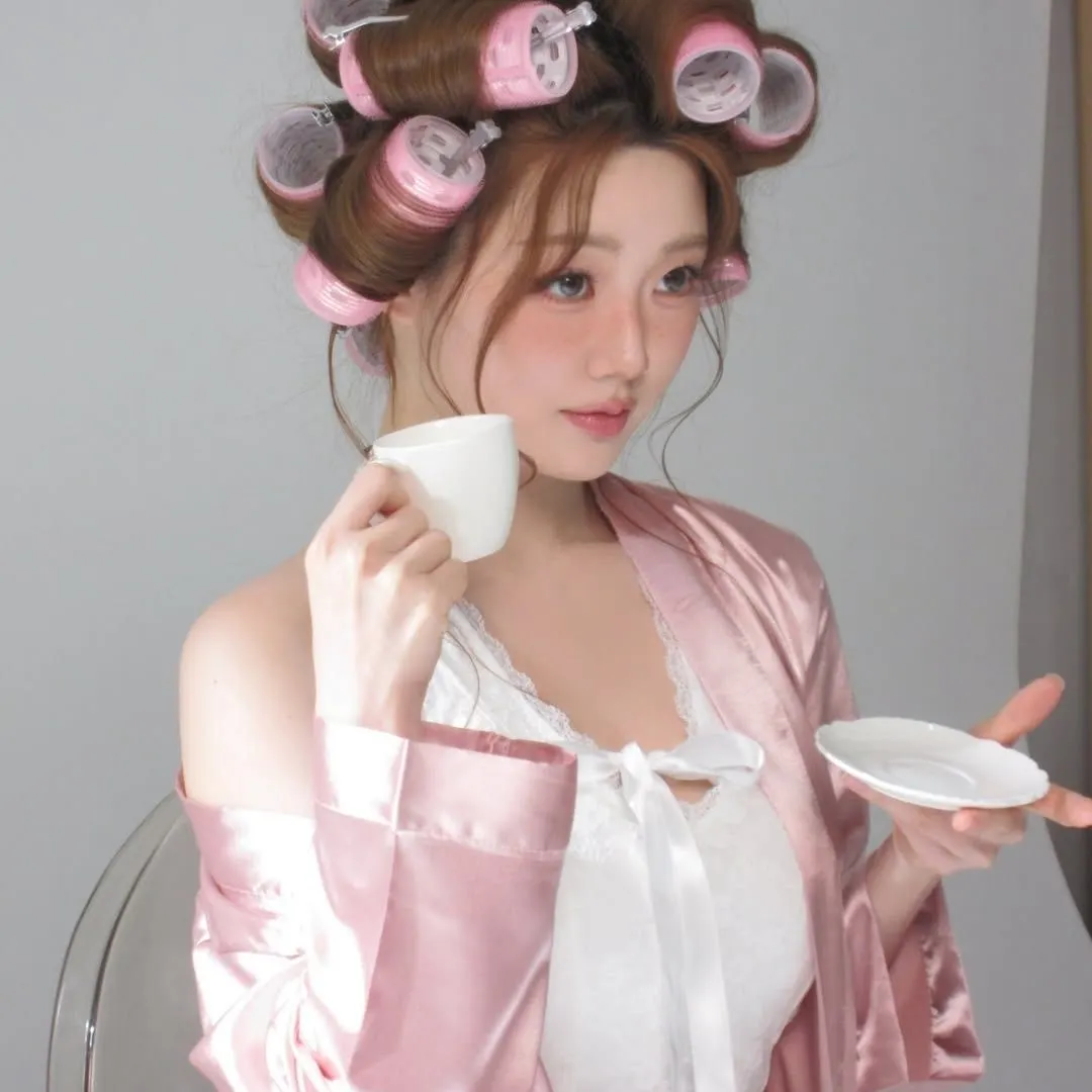 người mẫu với làn da mịn màng khi sử dụng dầu tắm