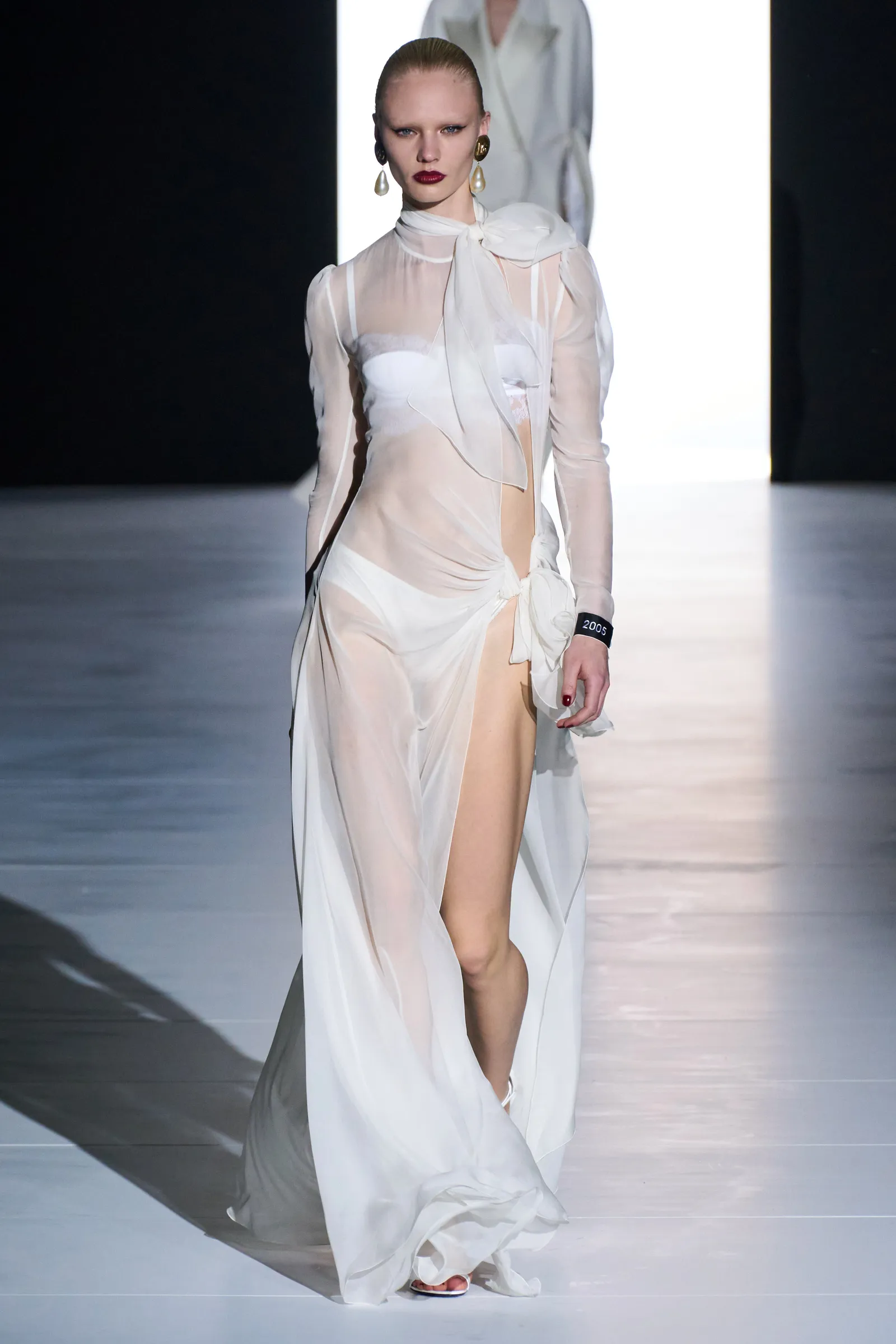 00048-dolce-e-gabbana-fall-2023-ready-to-wear-credit-gorunway