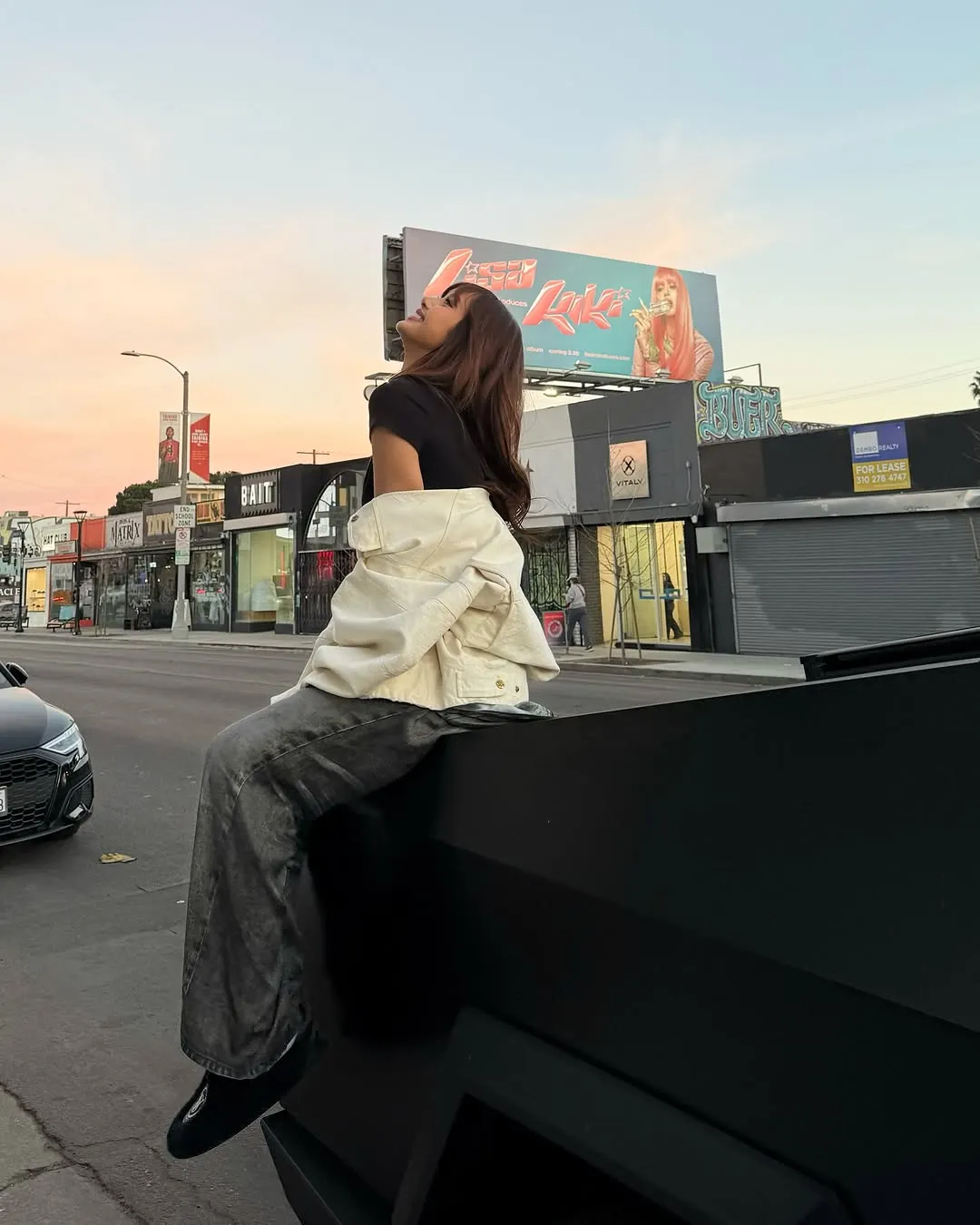 quần ống rộng lisa
