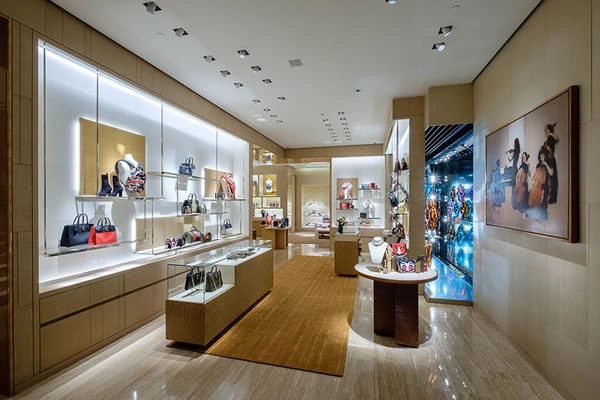 Cửa hàng Louis Vuitton tại TP.HCM chính thức mở cửa trở lại với nhiều sản phẩm mới