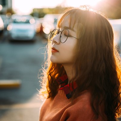 cô gái có thần giao cách cảm