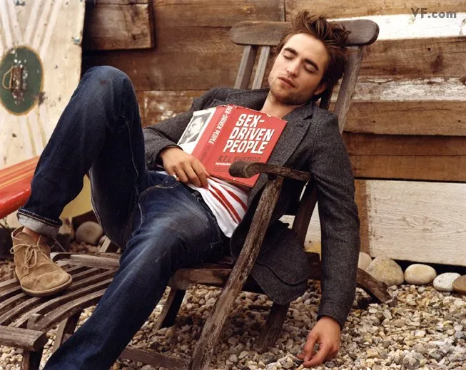 Chặng đường đến vinh quang của Robert Pattinson 1