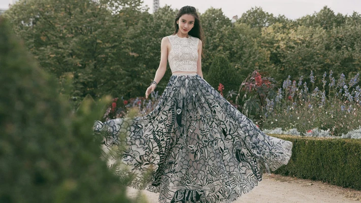 chân váy xòe bảo bối của nàng nữ tính angela baby dior feature