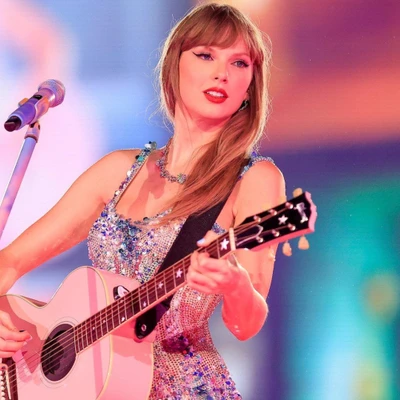 Hành trình nhan sắc Taylor Swift