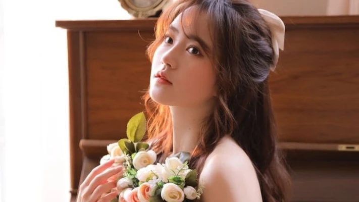 Gợi ý các sản phẩm trang điểm cơ bản và tiện dụng.
