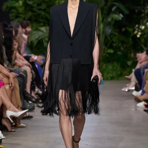 MK xuân hè 2023 look 47