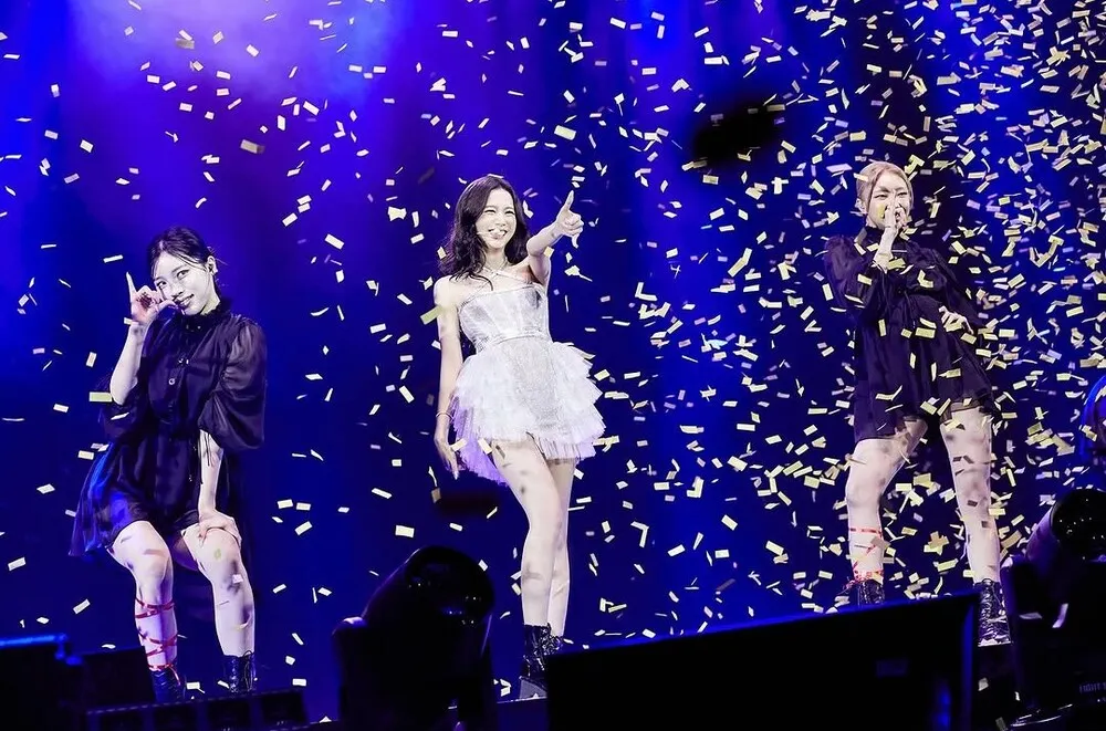 váy voan thời trang jisoo fan meeting