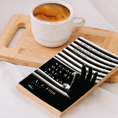 review sách hay người đàn bà sau cửa sổ