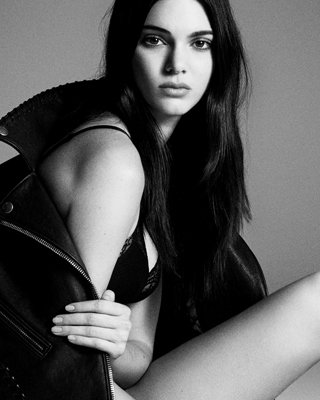 Kendall Jenner - Vững lòng giữa cơn bão
