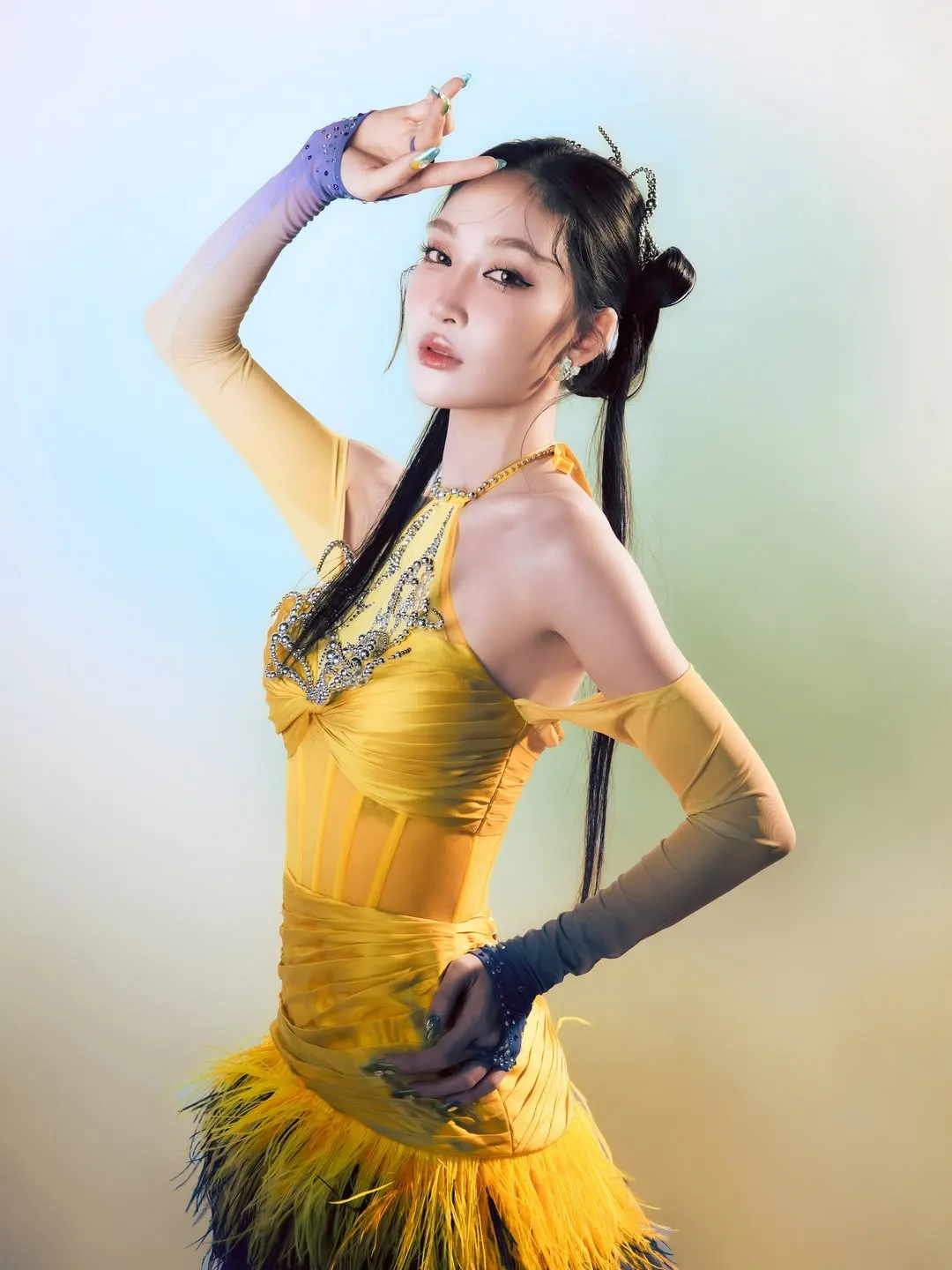 Juky San trong "Em Xinh Say Hi" trong livestage 4 