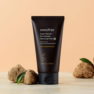 sữa rửa mặt Innisfree từ than núi lửa