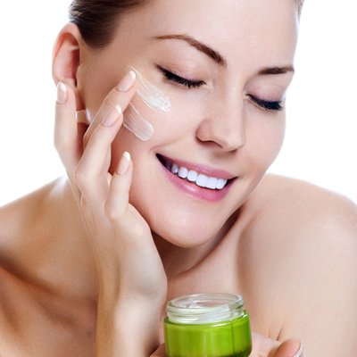 [365 beauty tips] 7 cách thu nhỏ lỗ chân lông trên da ELLE VN