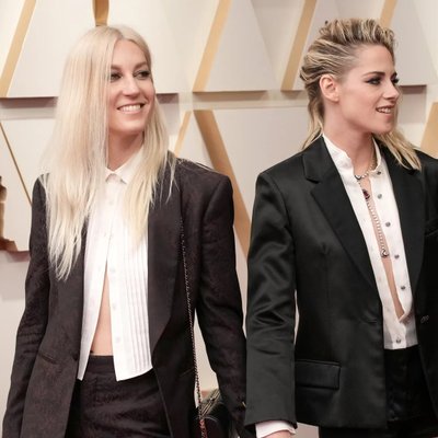 thời trang đôi của Kristen Stewart và hôn thê Dylan Meyer