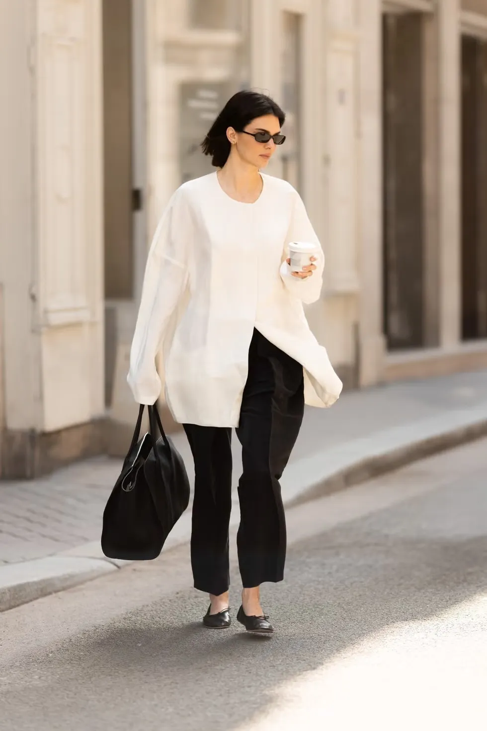 kendall jenner diện áo linen 