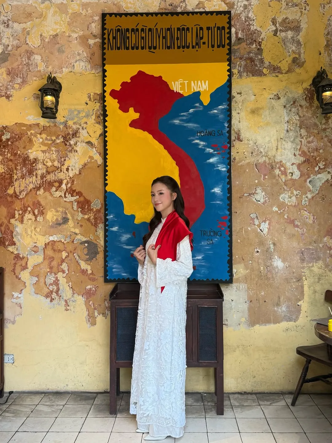 salim diện áo dài ren 