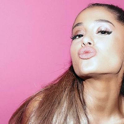 Ariana Grande thất hẹn với fan hâm mộ Việt Nam