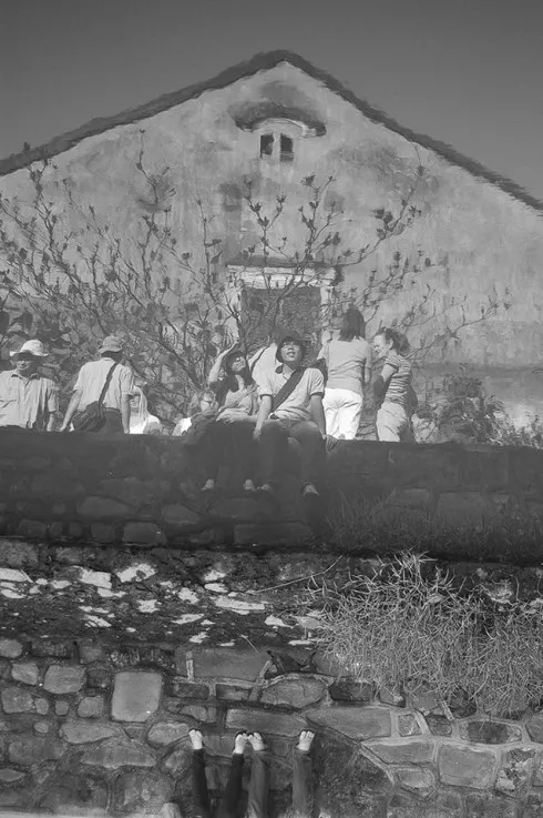 Chỉ cần bên nhau ở một địa điểm đẹp đã có thể khiến <mark class=