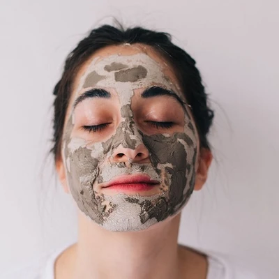 Điểm danh top mặt nạt đất sét tốt nhất không làm khô da mà bạn nên sở hữu trong mùa Hè này