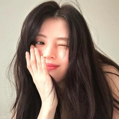 han so hee chiếm trọn trái tim khán giả từ diễn xuất đến ngoại hình