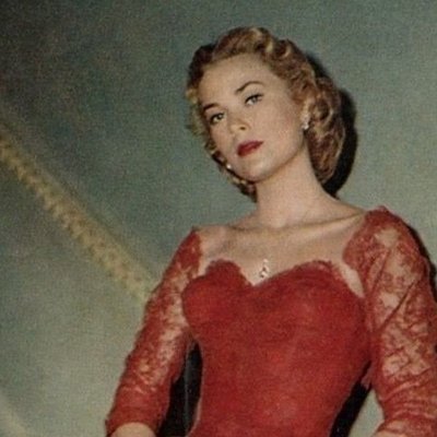 Grace Kelly - biểu tượng thời trang thế kỉ 20