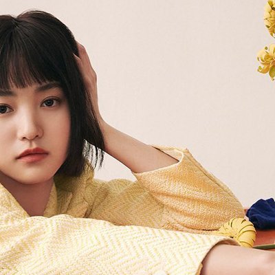 Bông hồng Kim Tae Ri với nét đẹp cổ điển và thơ ngây