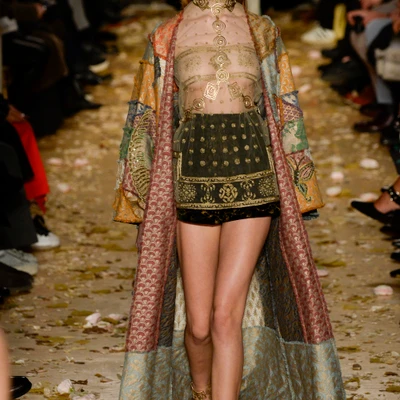 valentino-spring2016-ellevietnam(4)