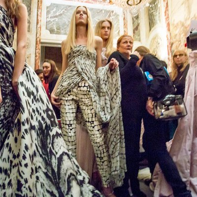 Haute Couture - Thế giới thời trang xa hoa, khốc liệt bậc nhất - ELLE VN