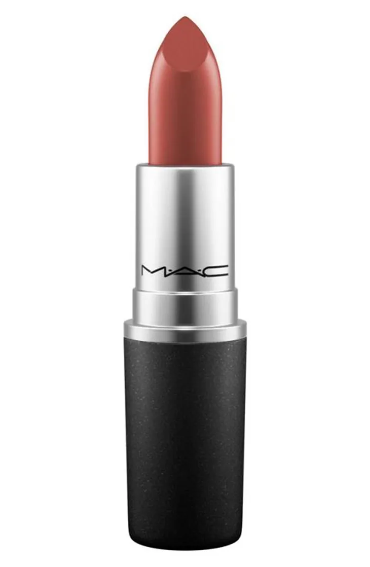 Thỏi son M.A.C màu Paramount với sắc nude tông cam này sẽ giúp da bạn trông tươi tắn và tràn đầy sức sống. son môi đẹp