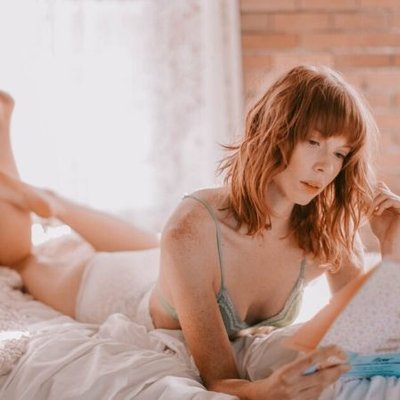 Học lỏm cách làm mềm gót chân ngay tại nhà.