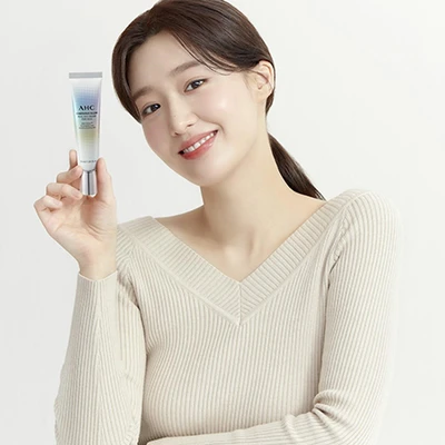 AHC Luminous Glow Eye Cream For Face khơi nguồn cảm hứng cho vẻ đẹp rạng ngời