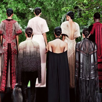 Bạn sẽ không bao giờ biết khách hàng của thời trang Haute Couture là ai
