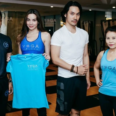 Hồ Ngọc Hà so tài cùng dàn sao trong thử thách Yoga #108challenge