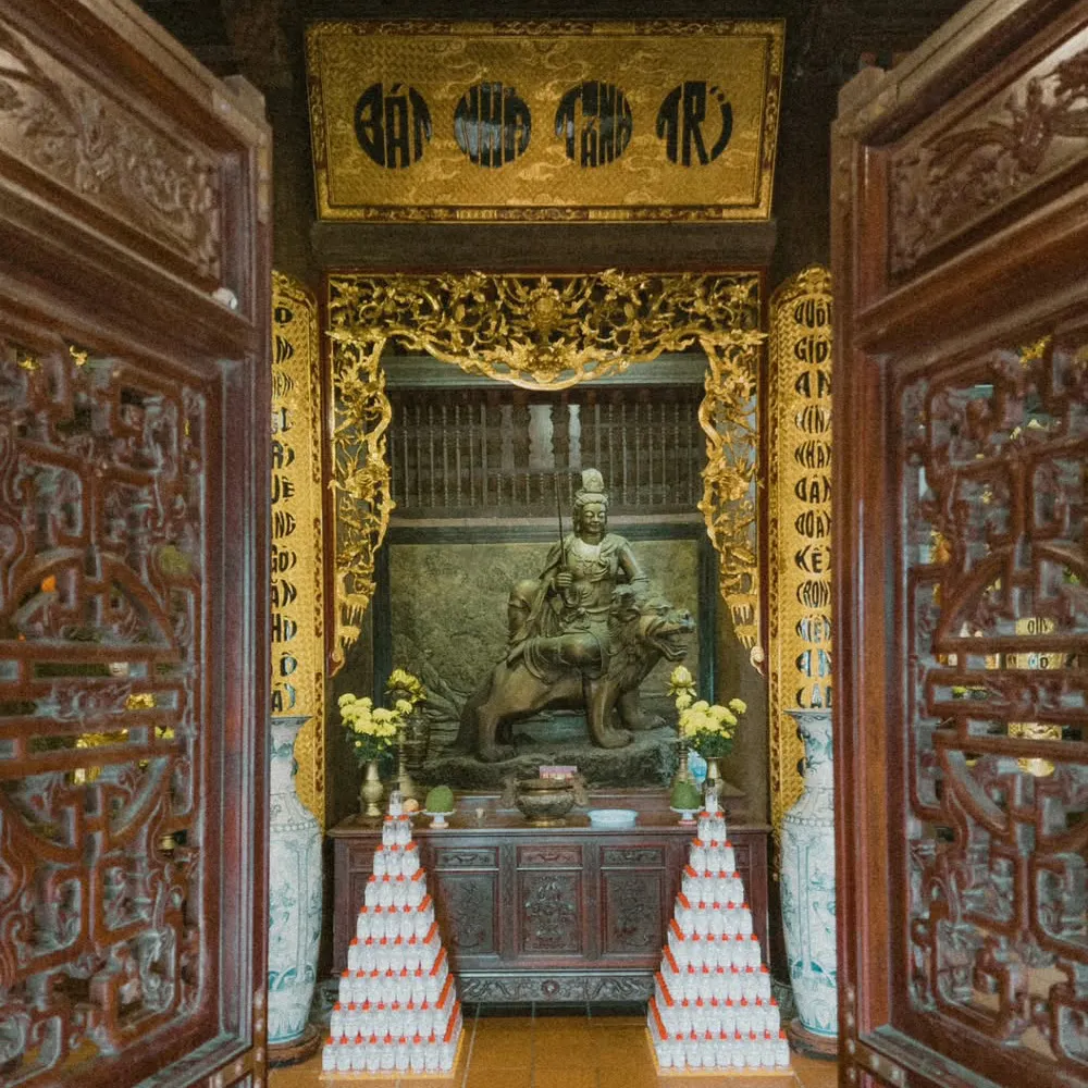 chùa hộ <mark class=