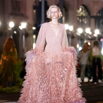show diễn Gucci Love Parade
