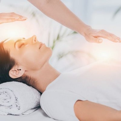 phương pháp chữa lành bằng năng lượng reiki