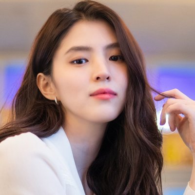 Biến hóa cùng các kiểu tóc xinh, thời thượng và hợp với mọi khuôn mặt như Han So Hee.