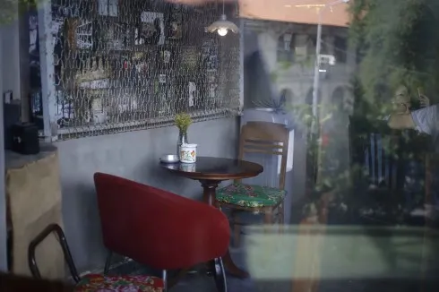 Cà phê ở Sài Gòn CỘNG - ELLE VN