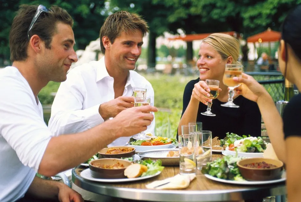 7 điều chúng ta học được từ phong cách sống của người Pháp - elle vietnam 1