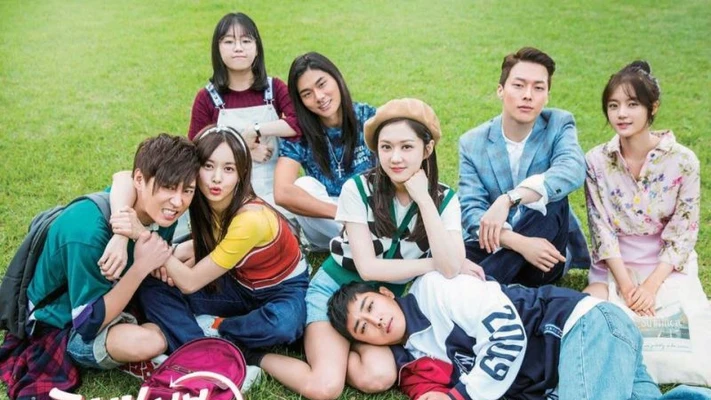 Thời trang trong phim: Cặp Đôi Vượt Thời Gian (Go Back Couple)