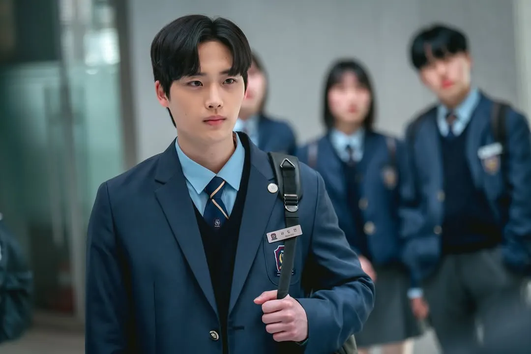 Mỹ nam học đường của Bitch x Rich 2