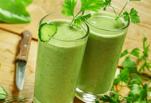 Rau mùi được cho là sẽ hỗ trợ và khiến cho tóc của bạn mềm mượt hơn